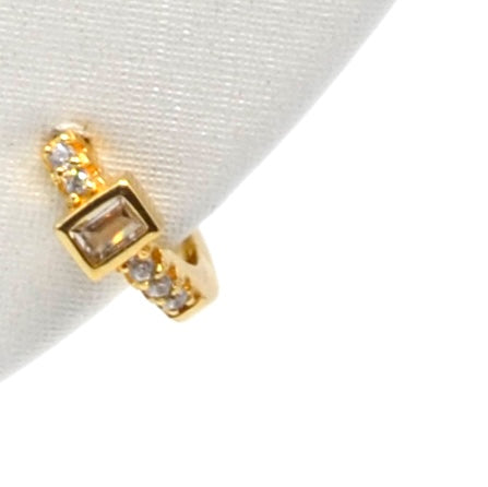 Bobby Rose Jewelry Oorbel Essence White (Per stuk)