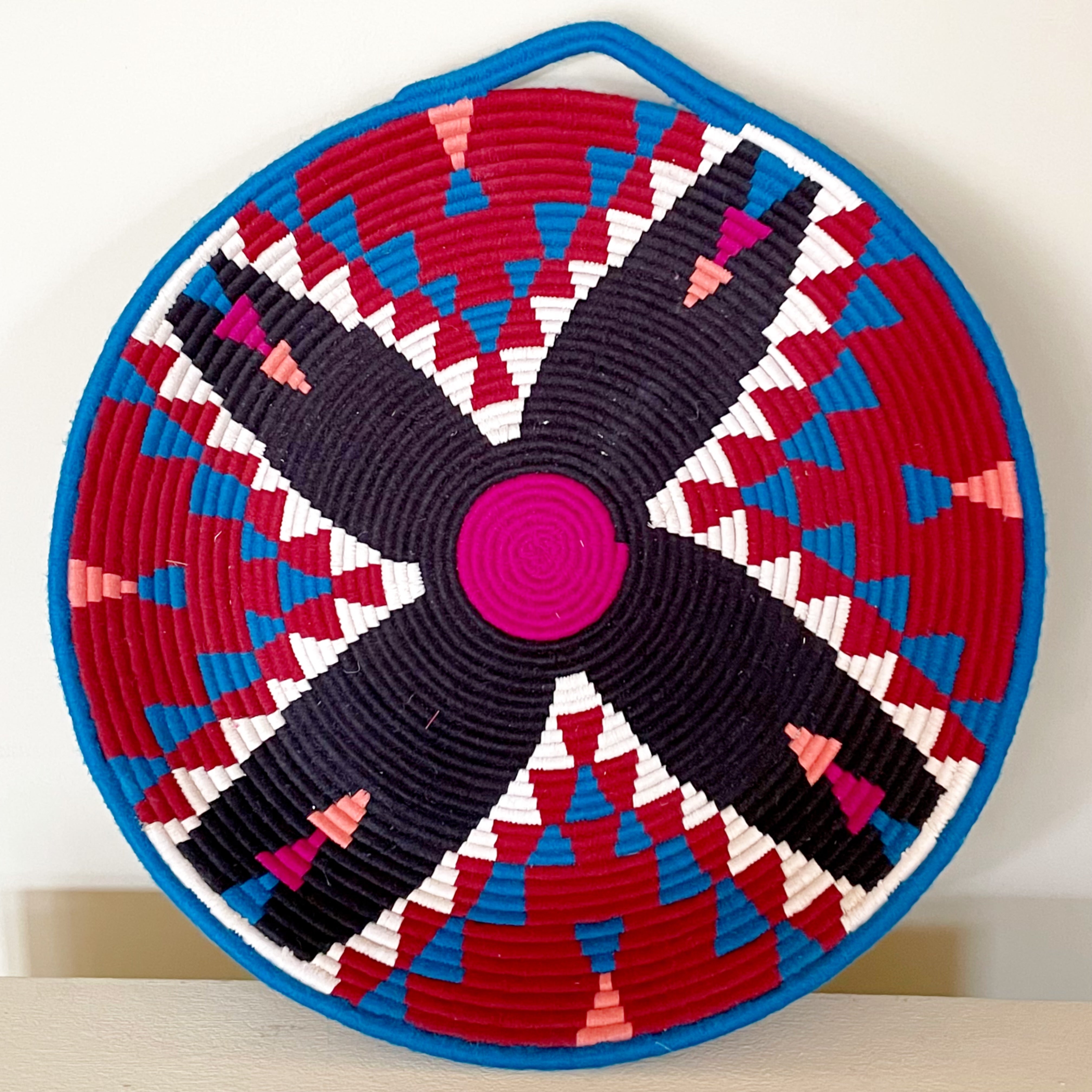 Bert Wollen Wandbord 14