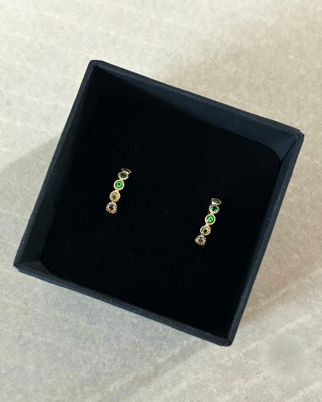 Bobby Rose Jewelry Oorbel Multi Green Swarovski Clip (Per stuk)