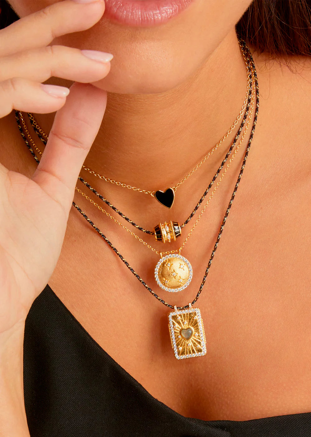 MYA-BAY Ketting Black Talisman
